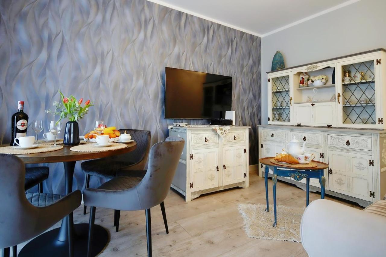 Miodowy Dom Exspanse Apartament 2 Lub 3 Pokoje Z Tarasem I Parkingiem Kołobrzeg Kültér fotó